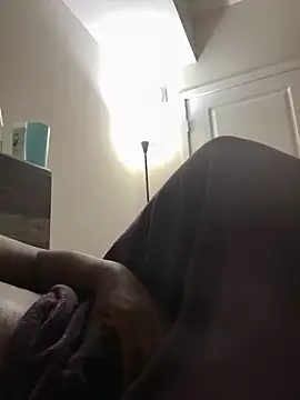 makeherfeelg online show from 24, 2, 2026