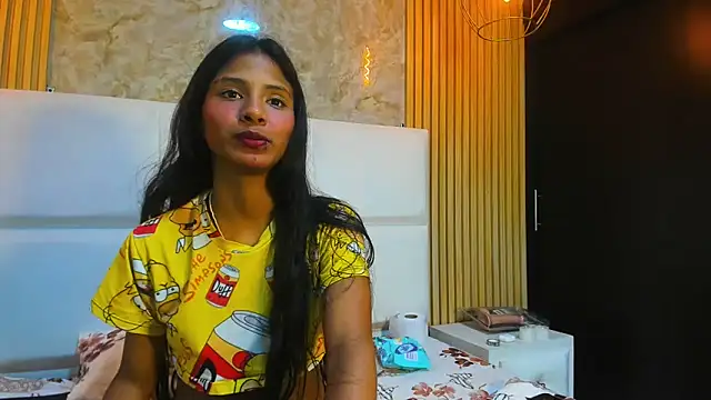 Juna Hyl online show from 13, 3, 2026