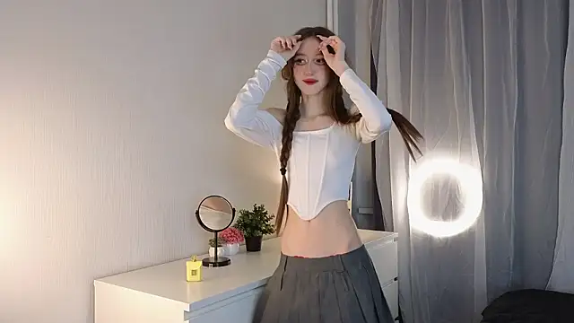 arina waifu online show from 9, 3, 2026