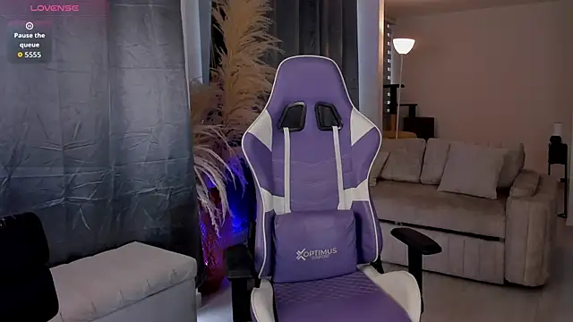 sofiawiliams online show from 20, 6, 2026