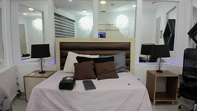 AbbieVous online show from 28, 4, 2026