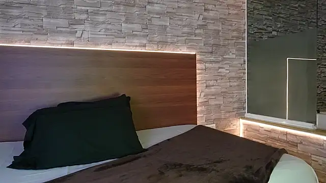 zenda Biancha online show from 23, 4, 2026