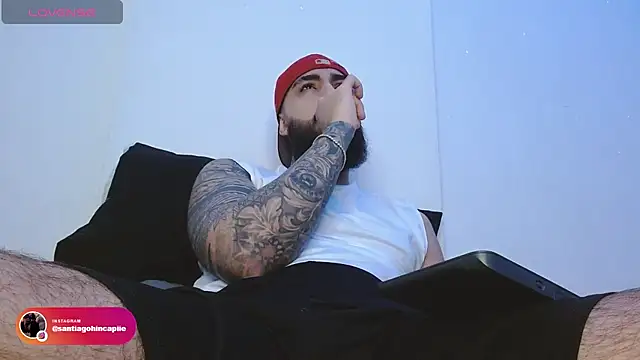 SantiagoHincapiie online show from 7, 4, 2026