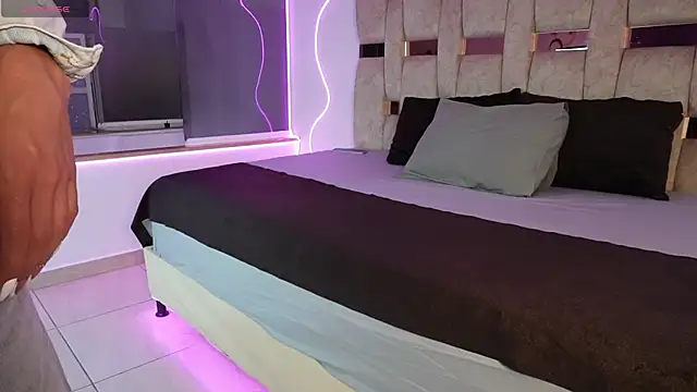 Fernanda thail  online show from 25, 4, 2026