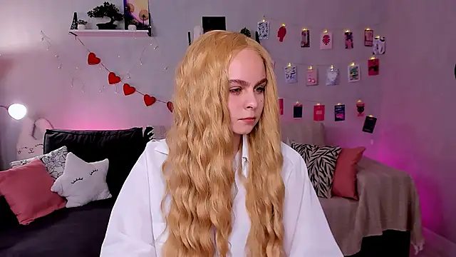 VivienAllen online show from 3, 3, 2026