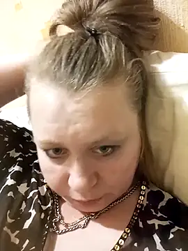 KiraStanton online show from 9, 4, 2026