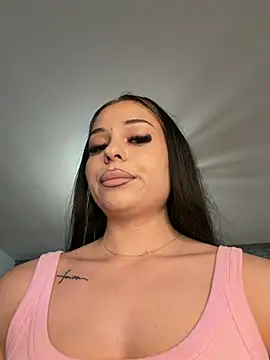 Olivia Noor online show from 25, 7, 2026