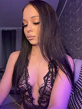 Olivia Noor online show from 27, 7, 2026