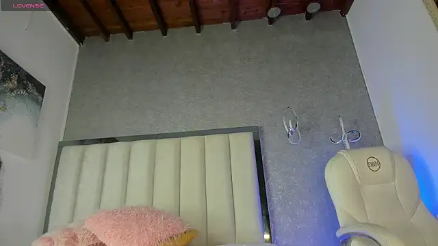 Ambarr Moon  online show from 27, 4, 2026