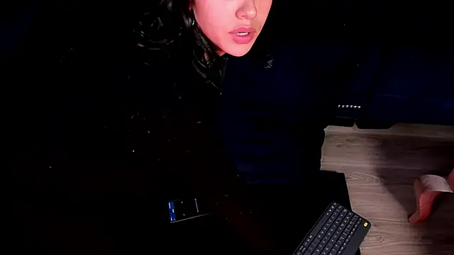Fiorelaa  online show from 3, 6, 2026