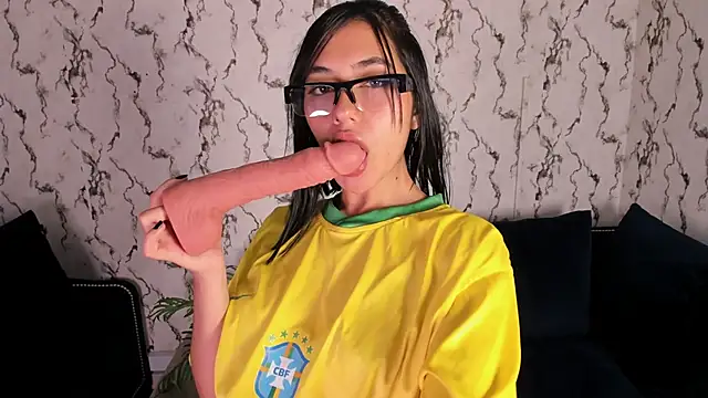 Fiorelaa  online show from 12, 6, 2026