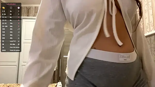 AshlynWabasha online show from 18, 4, 2026