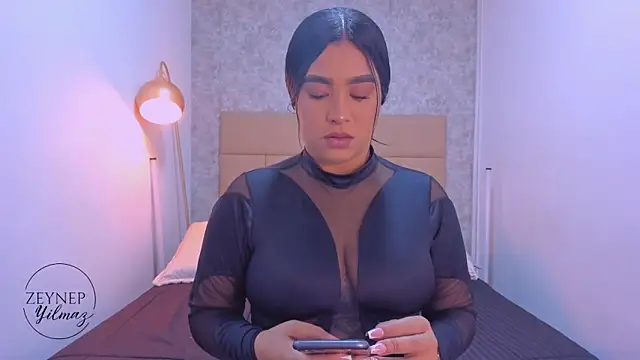 ZeynepYilmaz online show from 27, 4, 2026