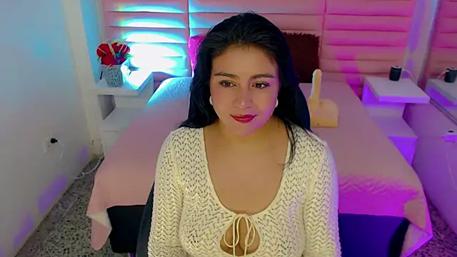 scarleth whisper online show from 18, 4, 2026