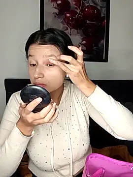 milk chloe  online show from 25, 4, 2026