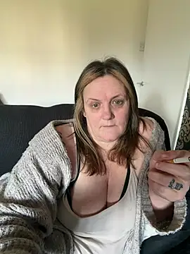 Busty-GilfQuinn online show from 7, 3, 2026