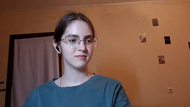 Katelemon online show from 3, 6, 2026