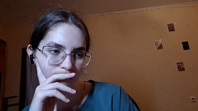Katelemon online show from 3, 6, 2026