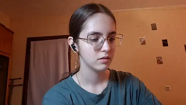 Katelemon online show from 12, 6, 2026