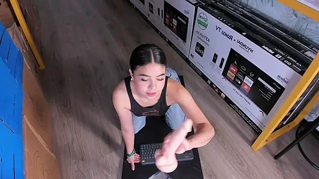 Snapshot of Ambarina_ chatting on 7, 5, 2026 Ambarina online show from 7, 5, 2026