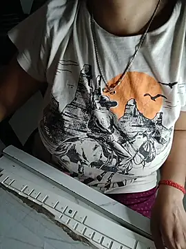 Queenlipx online show from 19, 4, 2026