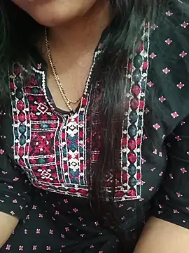 Queenlipx online show from 28, 4, 2026