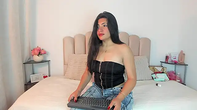 celeste z online show from 28, 2, 2026