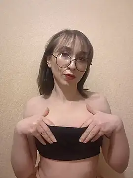 Ella17582 online show from 27, 2, 2026