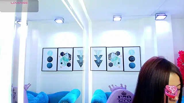 Chloe meoww online show from 24, 3, 2026