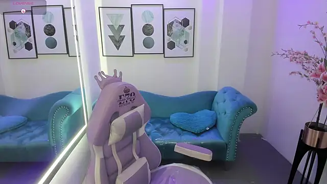 Chloe meoww online show from 3, 7, 2026