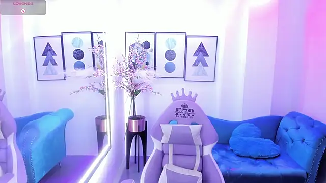 Chloe meoww online show from 31, 7, 2026