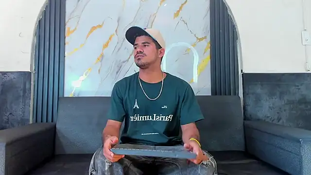 Latins on fire online show from 18, 4, 2026