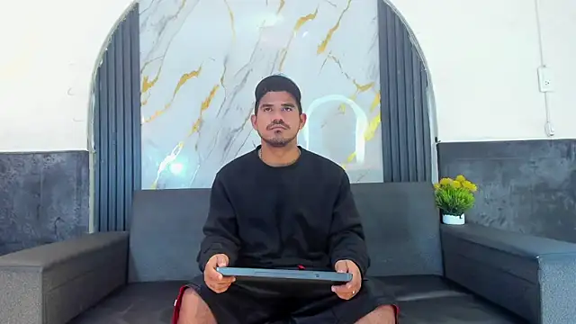 Latins on fire online show from 19, 4, 2026