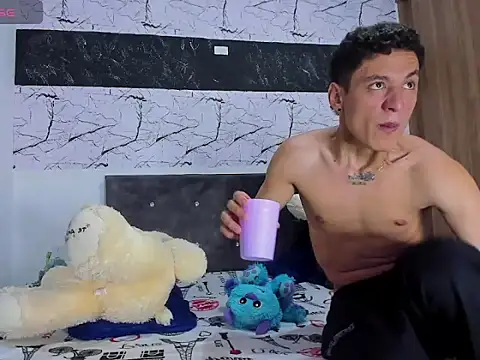 britney london xxx online show from 6, 3, 2026