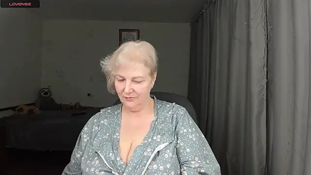 Mary-Leee online show from 12, 6, 2026