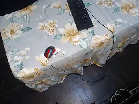 Serafyynx online show from 10, 3, 2026