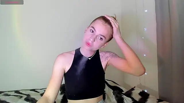 Snapshot of Stacey_Brow chatting on 14, 5, 2026 Stacey Brow online show from 14, 5, 2026