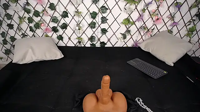 MaylinSkye online show from 22, 4, 2026