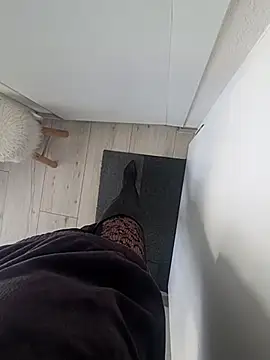 Heels Suisse online show from 9, 3, 2026