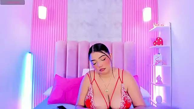 Snapshot of ArianaRougee chatting on 10, 6, 2026 ArianaRougee online show from 10, 6, 2026