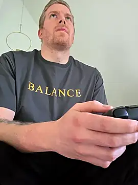 HotCouple1995xx online show from 24, 2, 2026