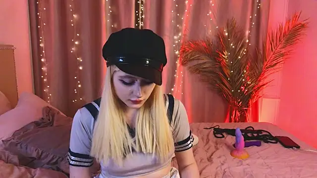 rraffaellka online show from 11, 4, 2026