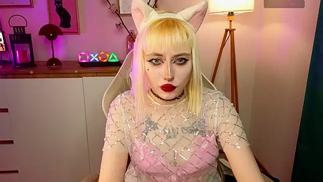 rraffaellka online show from 28, 4, 2026