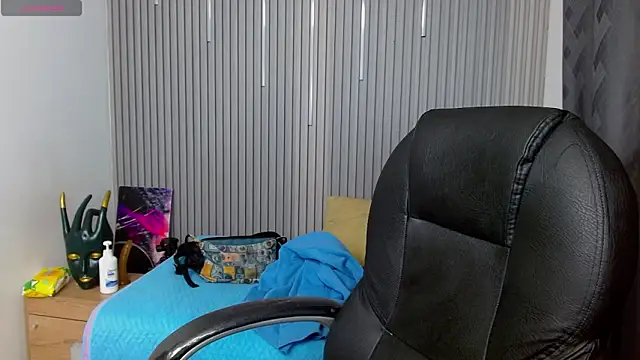 Julian Smith21 online show from 14, 4, 2026