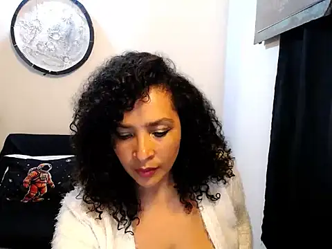 Nerea Boolsara8 online show from 28, 4, 2026