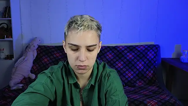 LuxuryLoverss online show from 29, 6, 2026