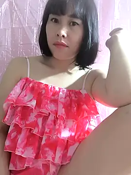 juicy-milu online show from 10, 7, 2026