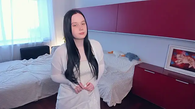 LynnaNull online show from 9, 3, 2026