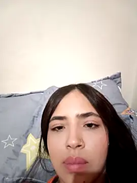 Sexy cloe outdoors online show from 19, 4, 2026