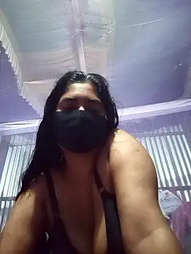 Snapshot of hotgirls02 chatting on 1, 6, 2026 hotgirls02 online show from 1, 6, 2026